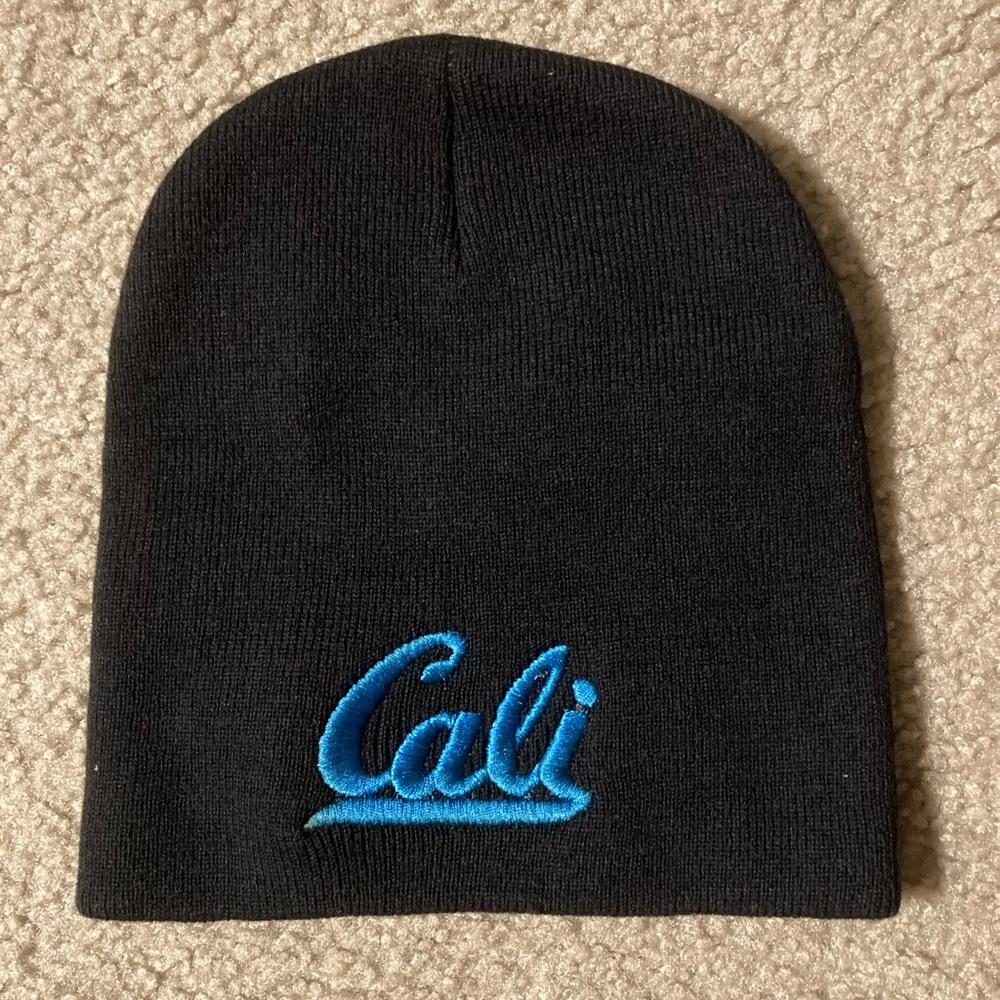 NWOT Cali Beanie
